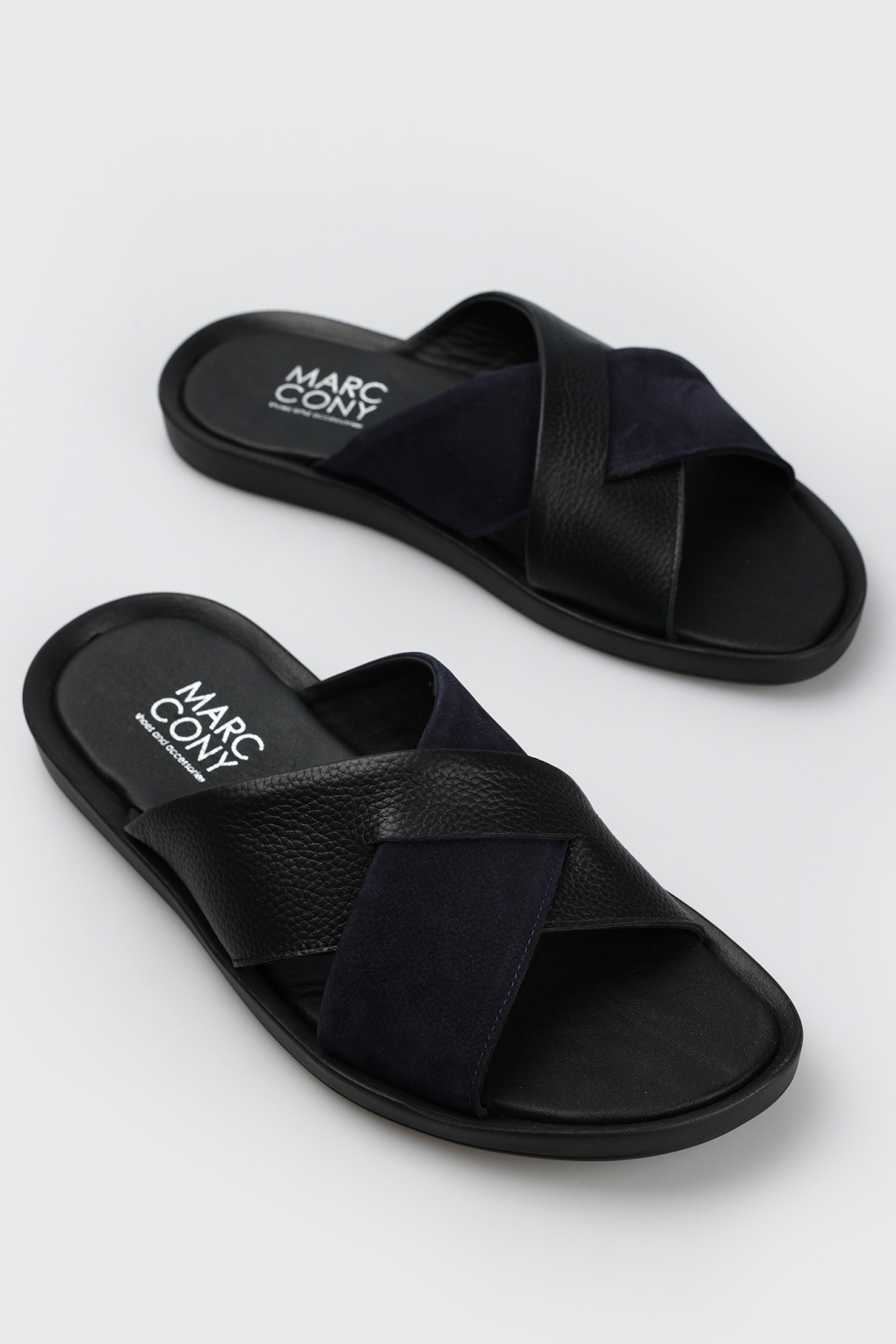 Шлепки Marc Cony