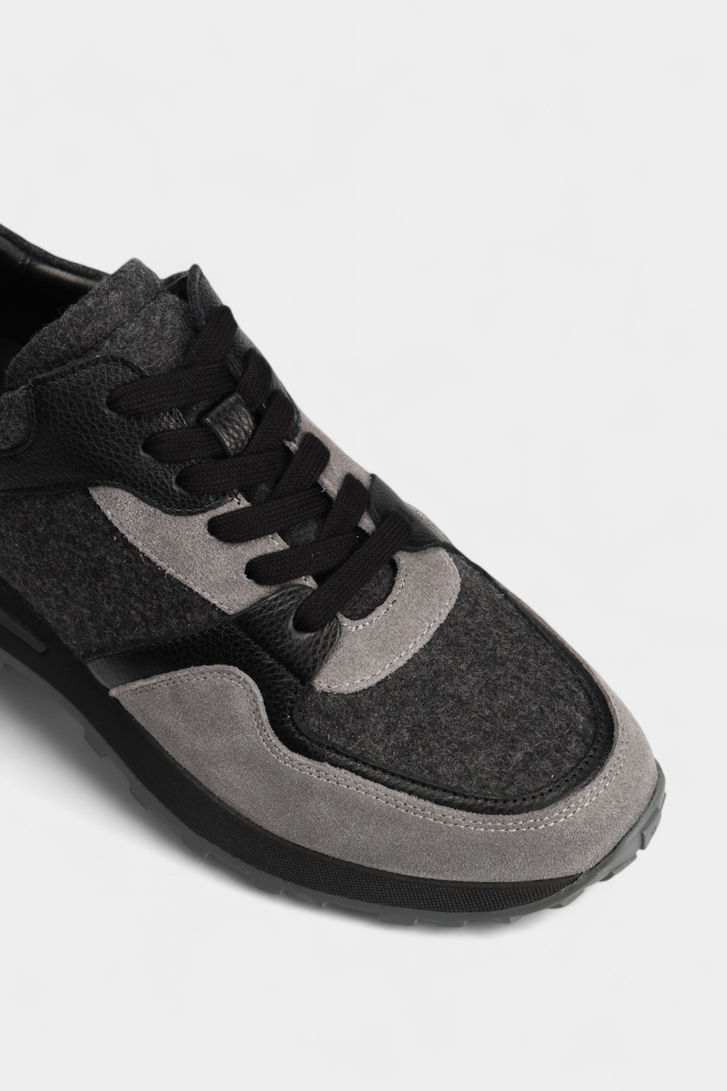 Кроссовки Graciana