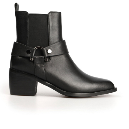 Челси Marc Cony