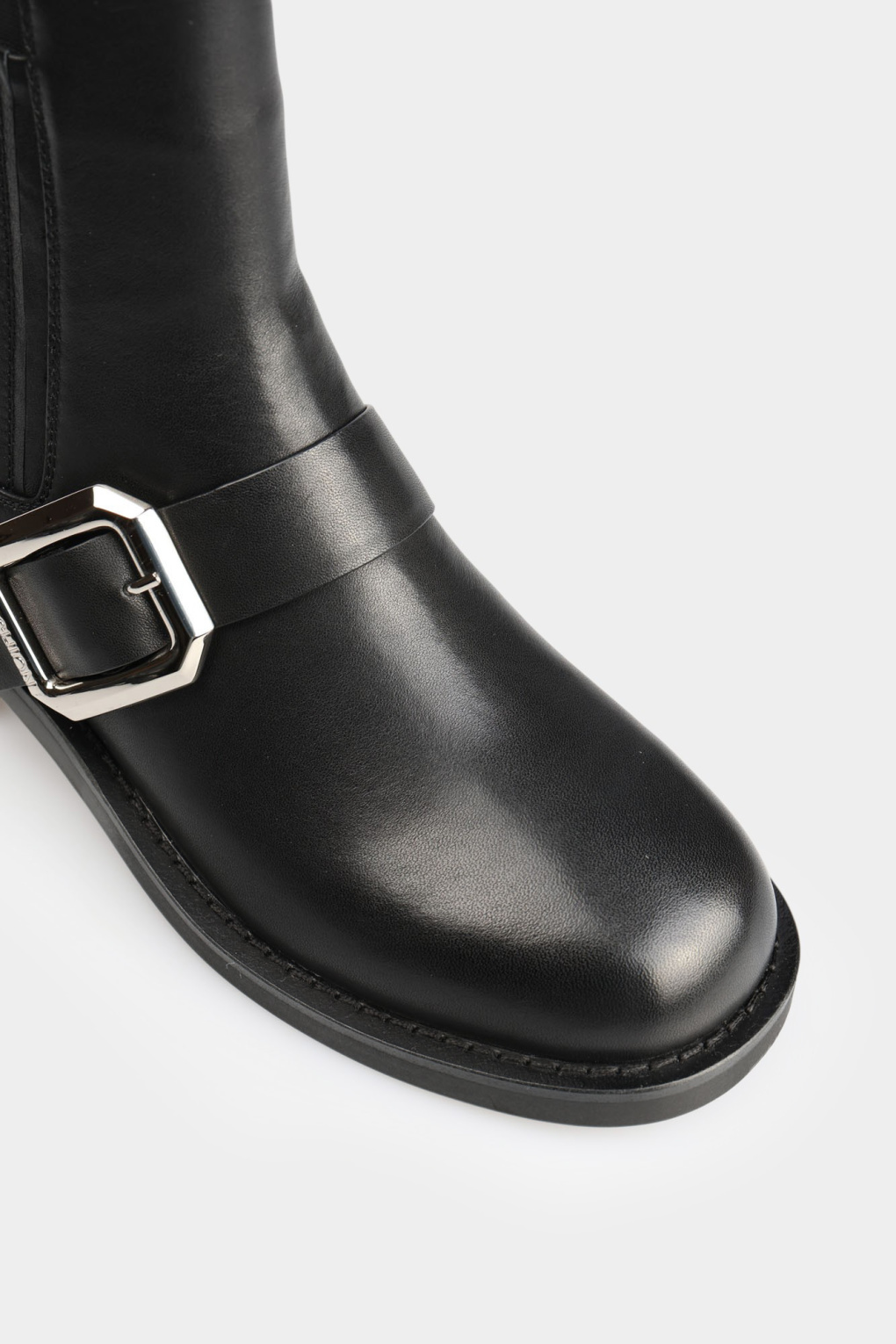 Челси Marc Cony