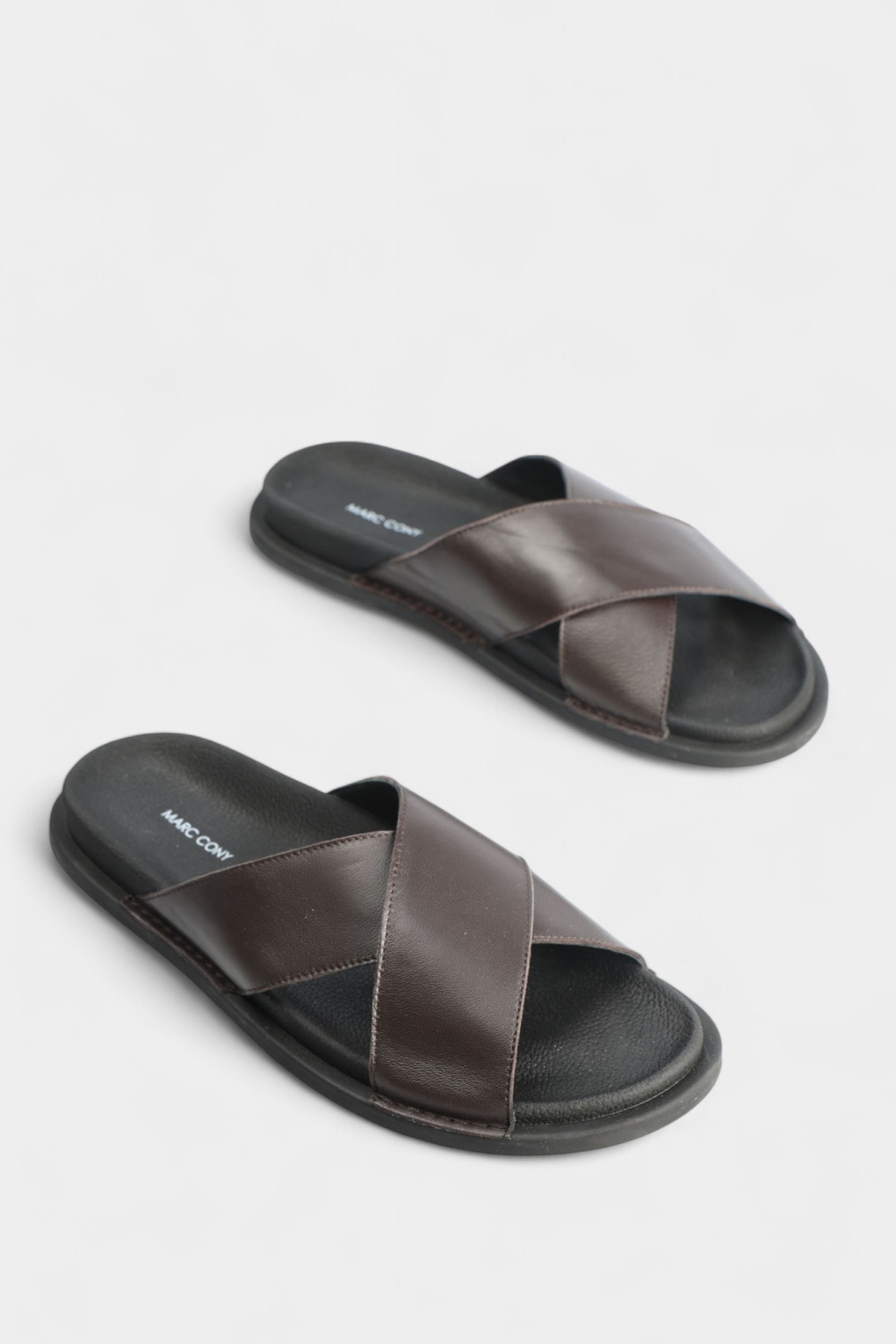 Шлепки Marc Cony