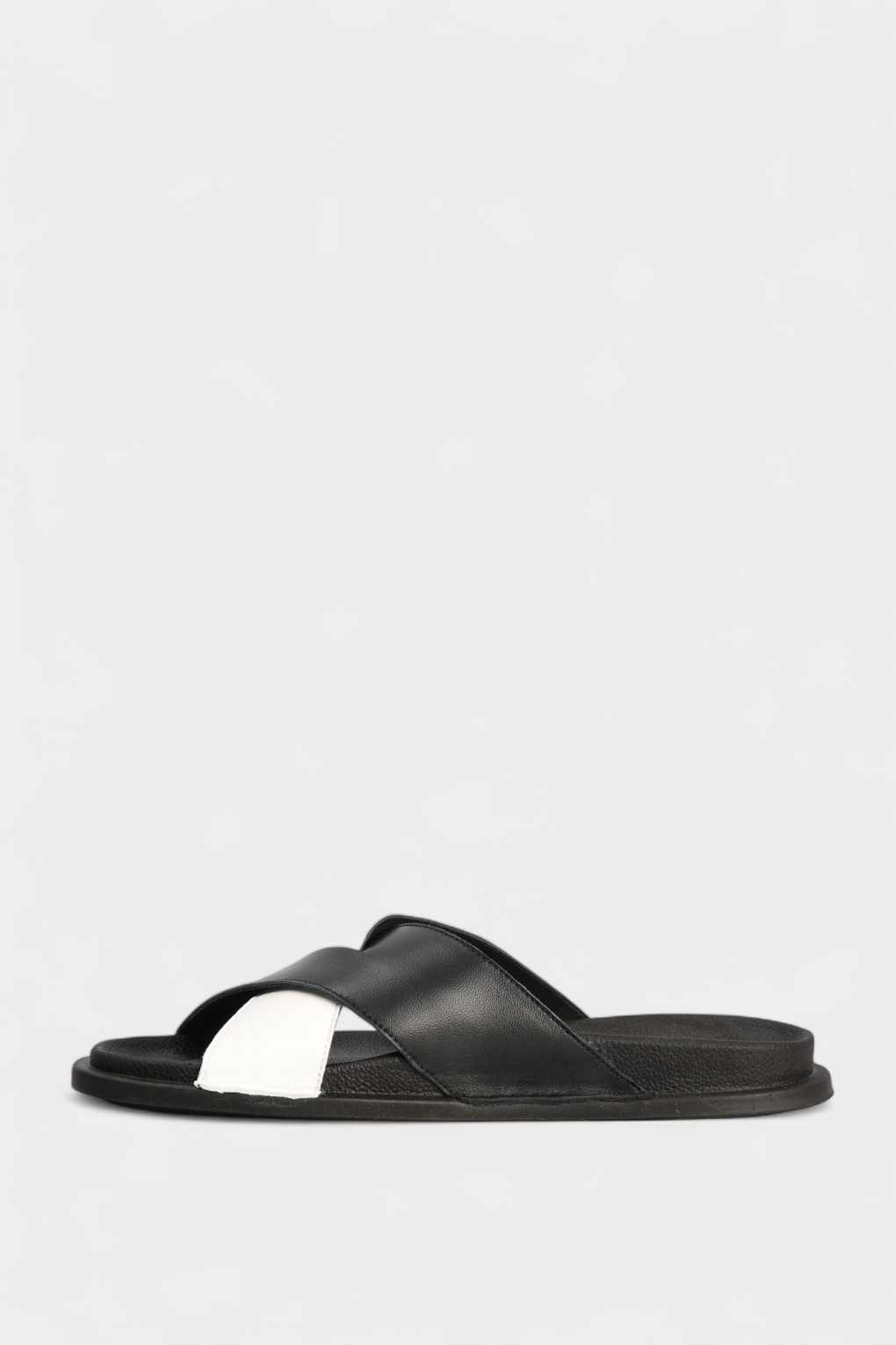 Шлепки Marc Cony