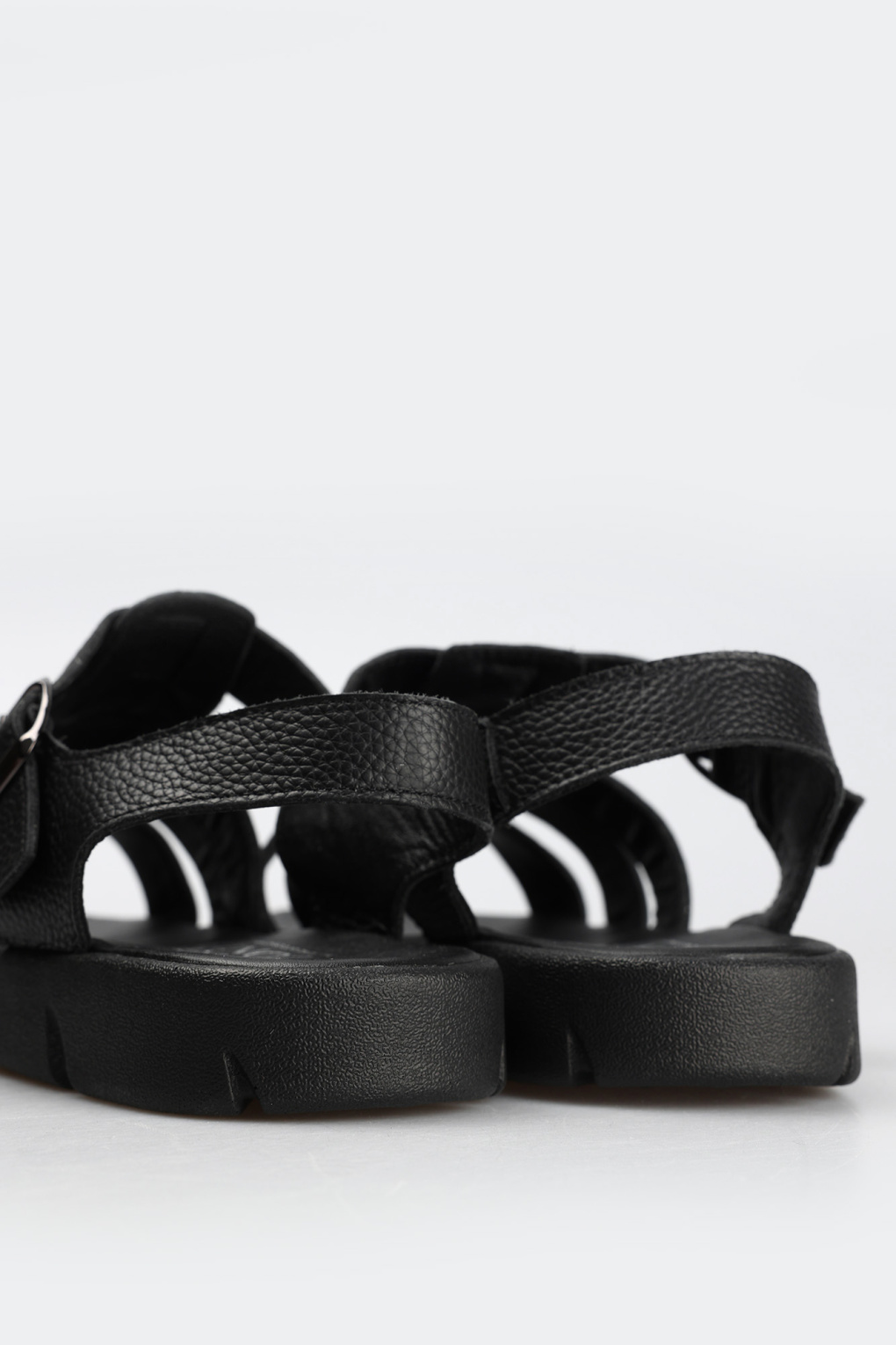 Сандалии Marc Cony