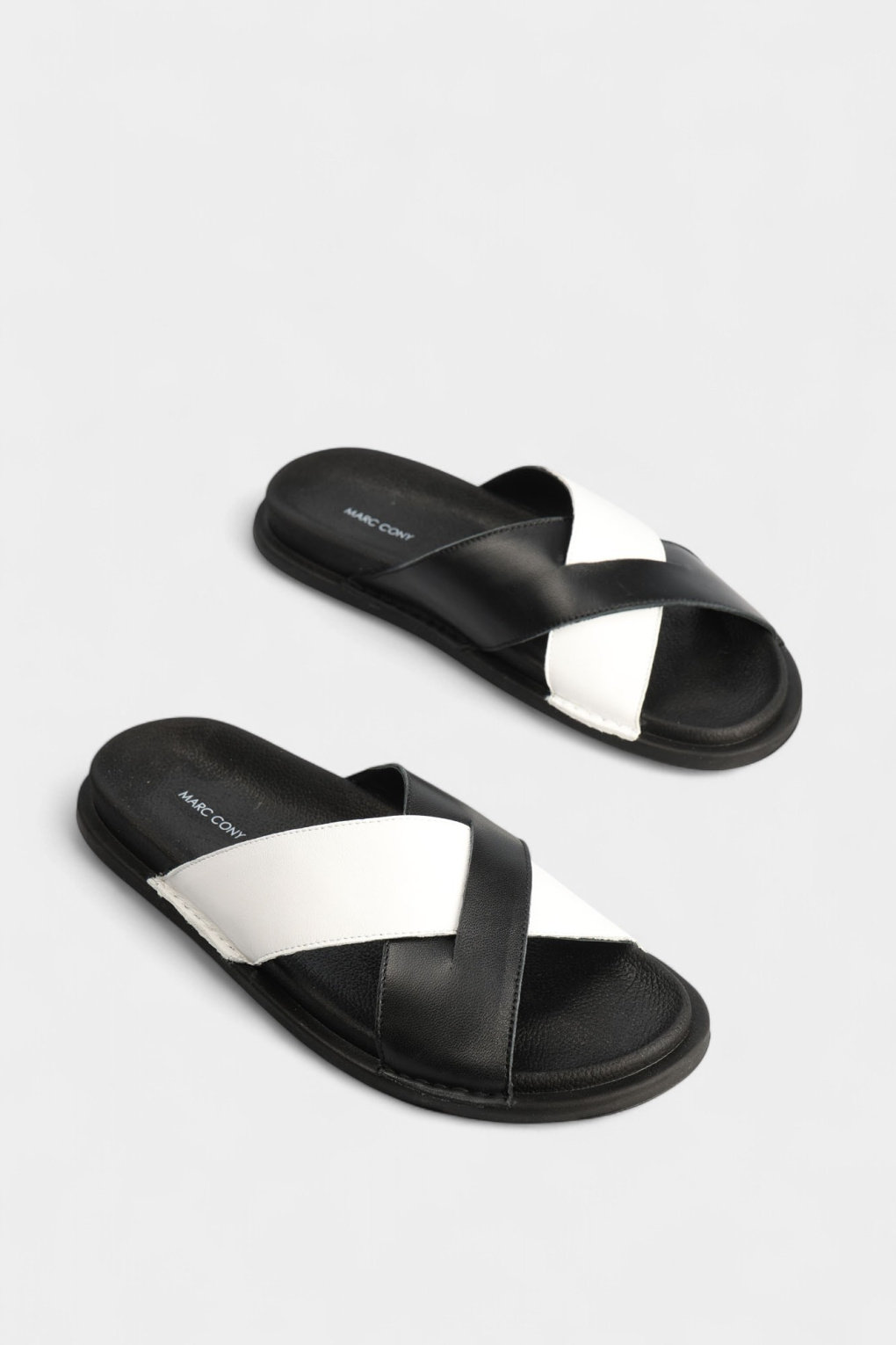 Шлепки Marc Cony