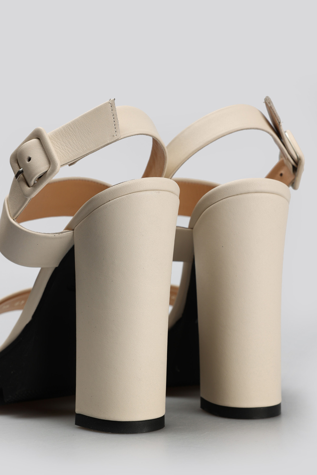 Босоножки Marc Cony