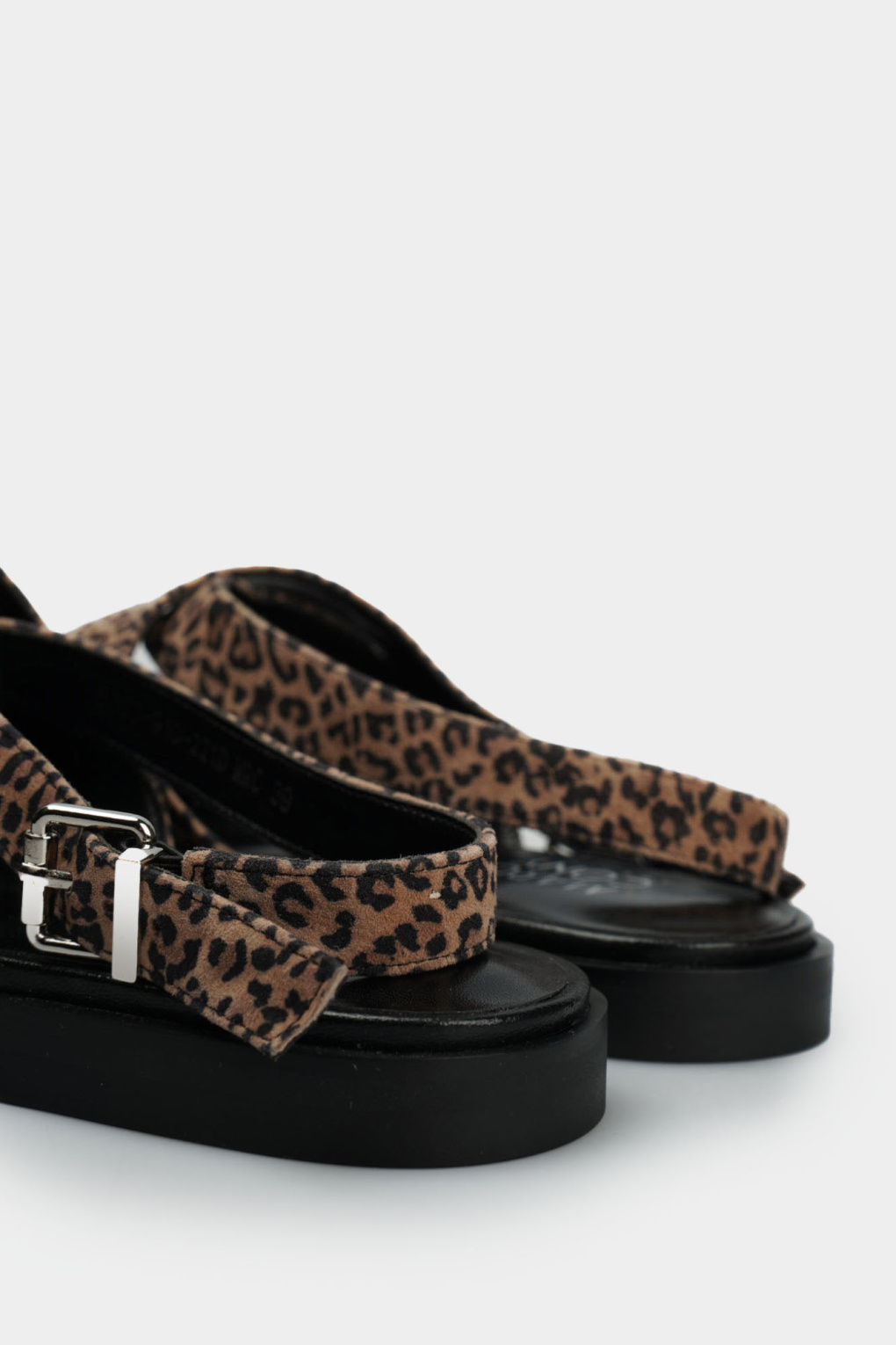 Босоножки Marc Cony