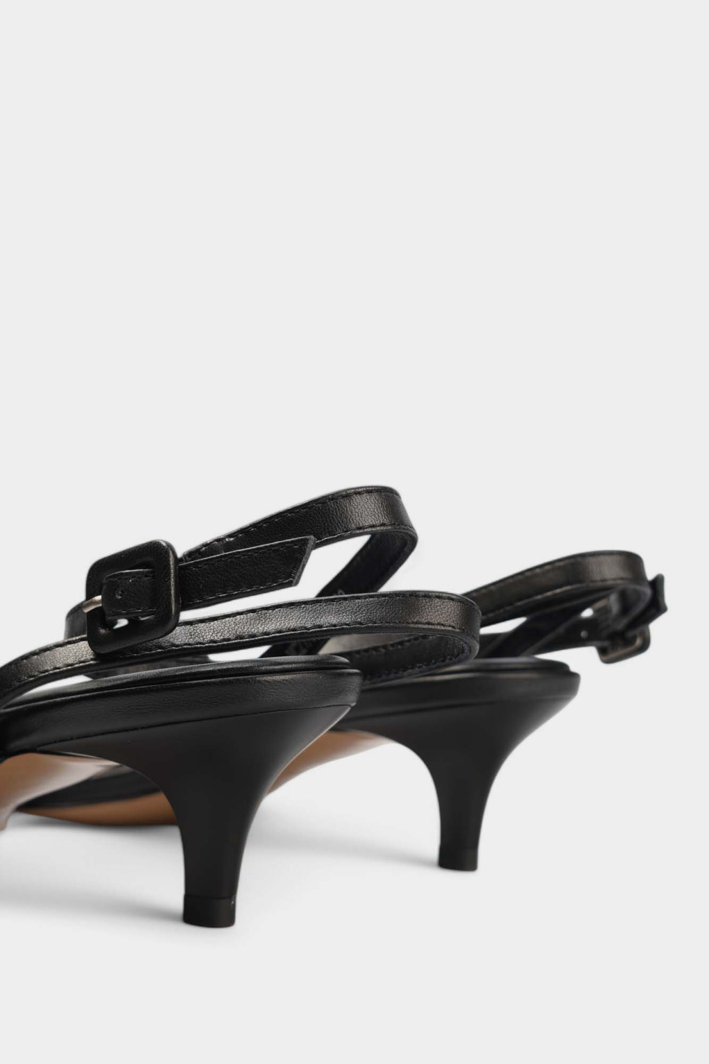 Босоножки Marc Cony