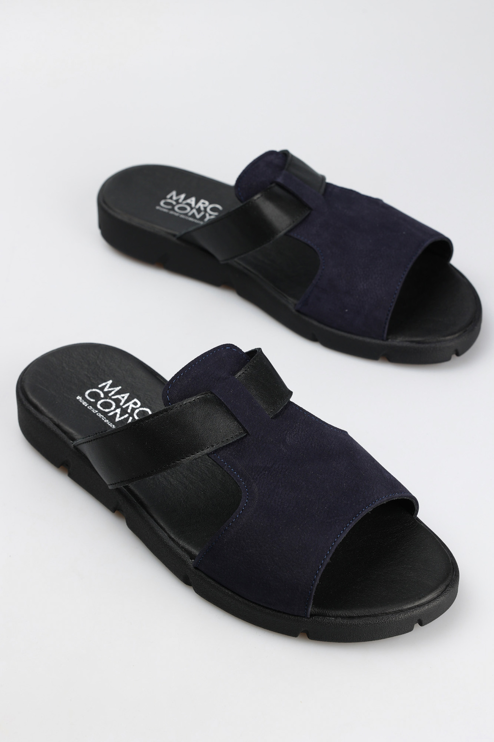 Шлепки Marc Cony
