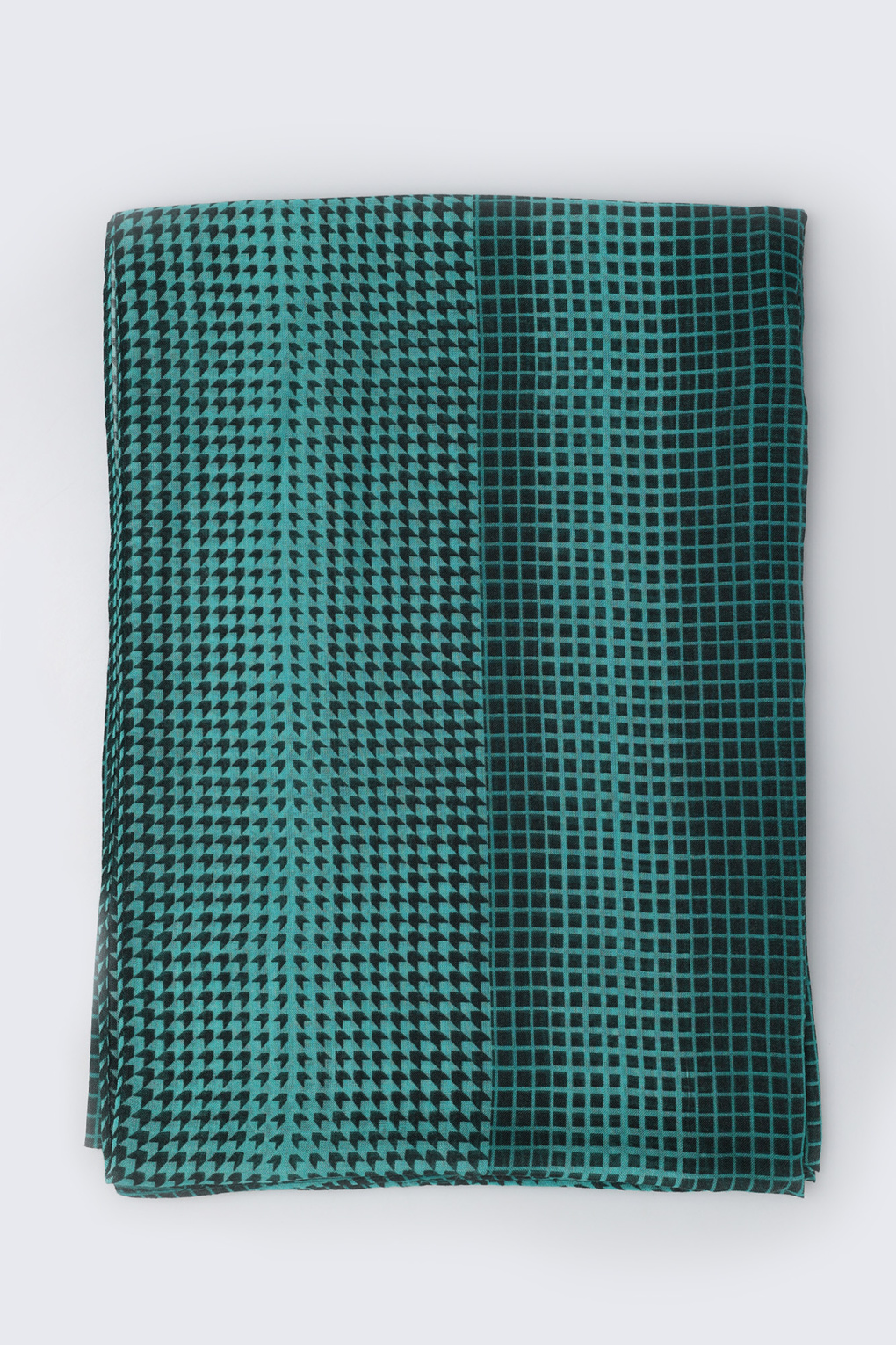 Палантин Marc Cony