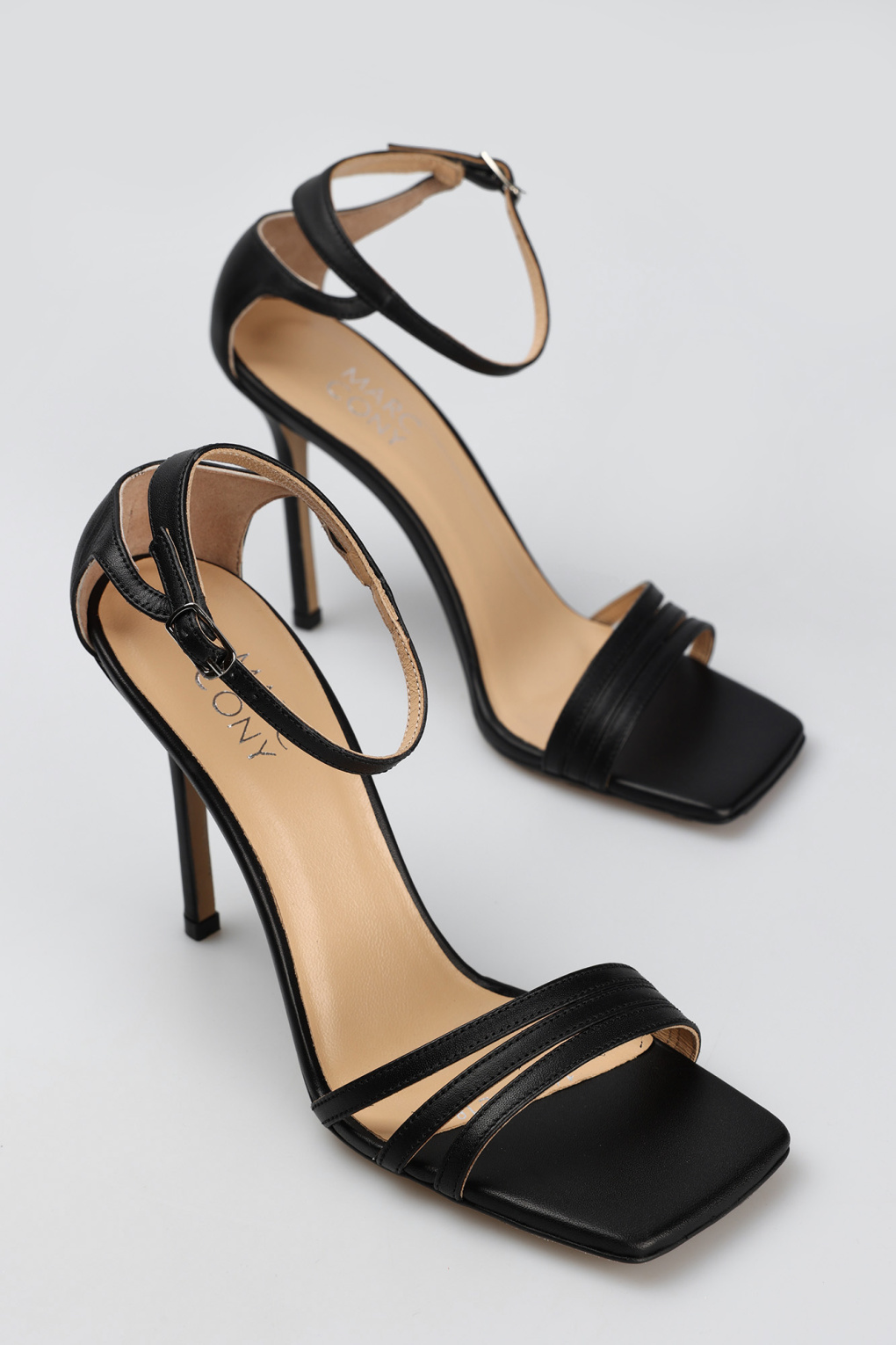 Босоножки Marc Cony