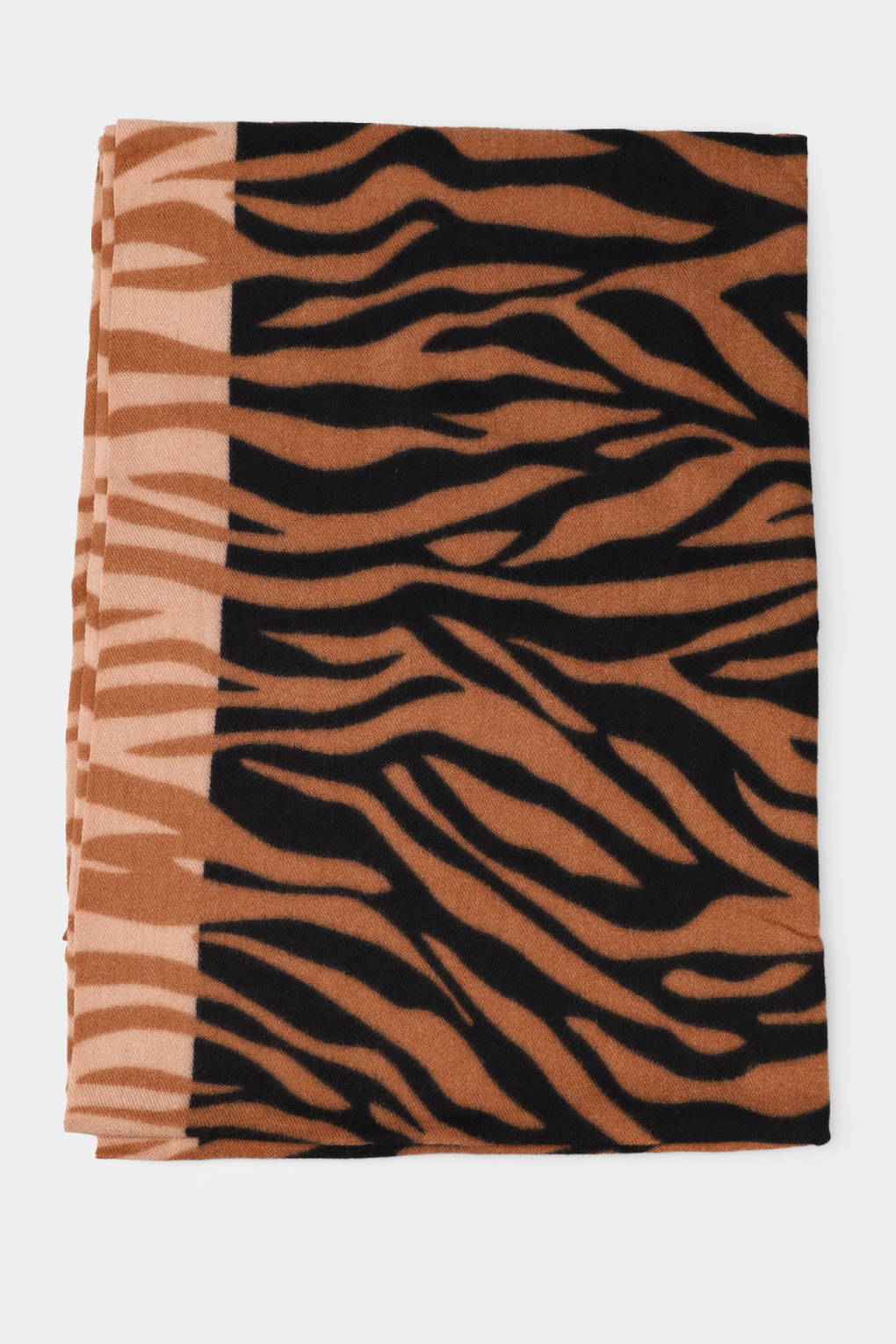 Палантин Marc Cony