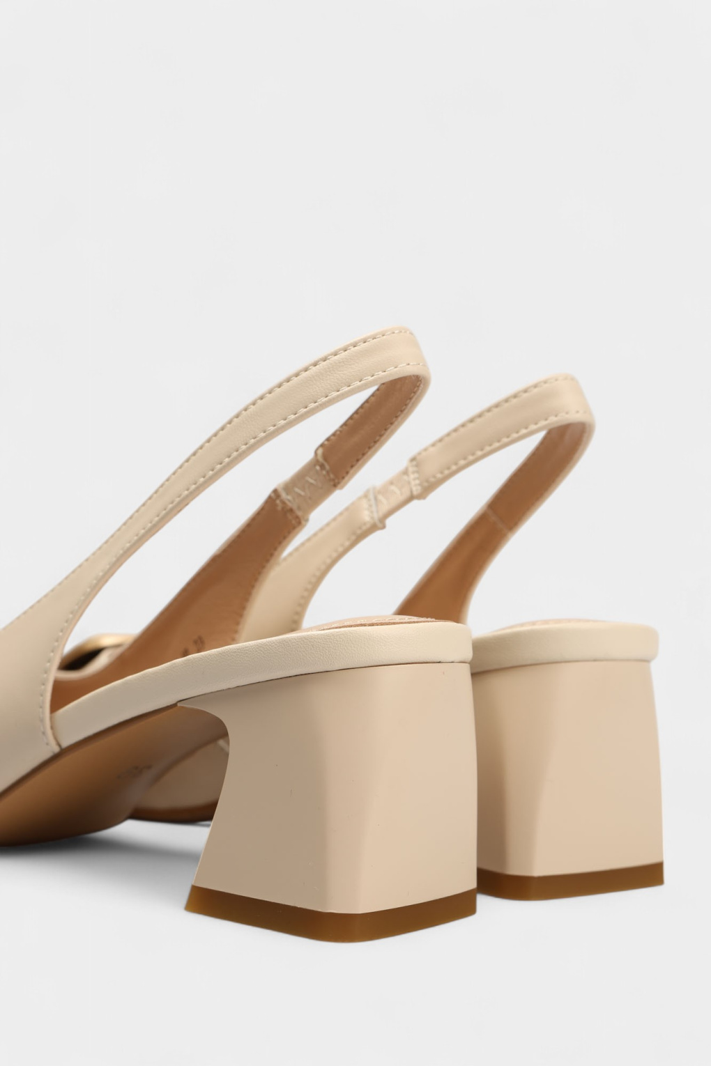 Босоножки Marc Cony