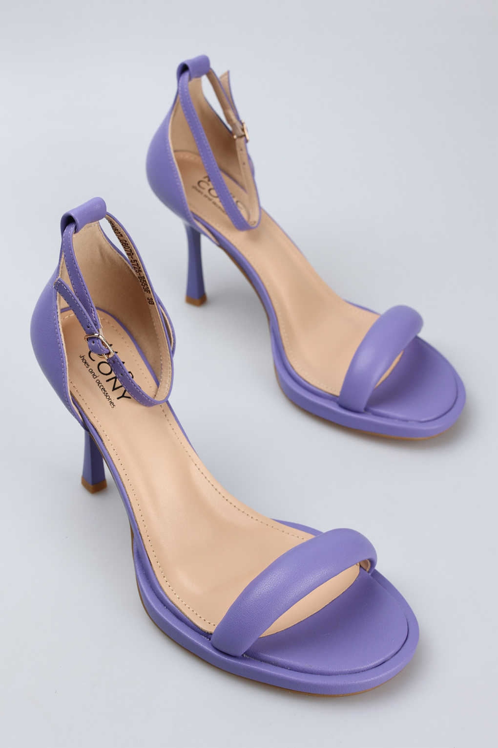 Босоножки Marc Cony